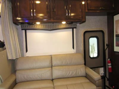 2020 Thor Motor Coach MAGNITUDE - Photo 11