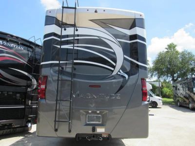2020 Thor Motor Coach MAGNITUDE - Photo 34
