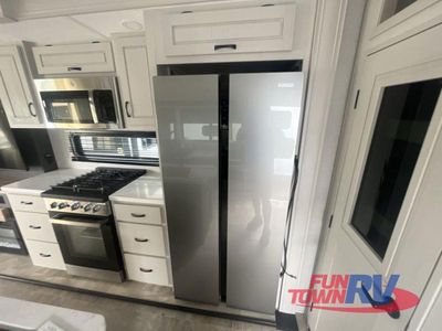 2025 Coachmen RV Brookstone - Photo 24
