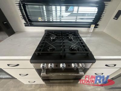 2025 Coachmen RV Brookstone - Photo 22