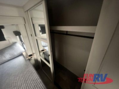 2025 Coachmen RV Brookstone - Photo 46