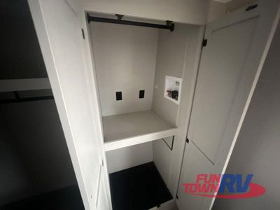 2025 Coachmen RV Brookstone - Photo 49