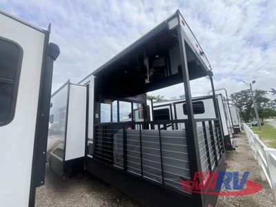 2025 Coachmen RV Brookstone - Photo 4