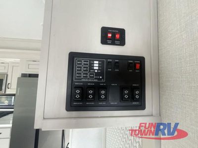2025 Coachmen RV Brookstone - Photo 34