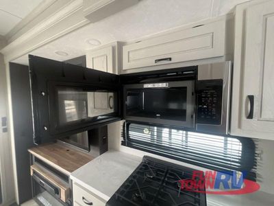 2025 Coachmen RV Brookstone - Photo 23