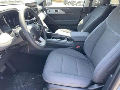2026 Ford Explorer — photo 14 view