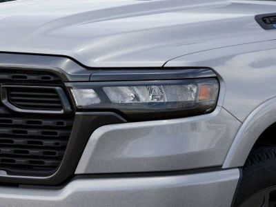 2026 Ram 1500 — photo 10 view
