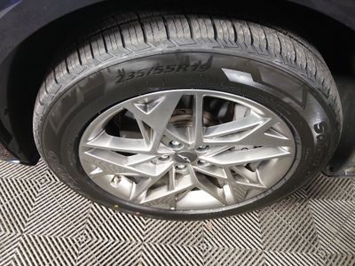 2025 Genesis GV70 - Photo 10