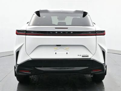 2026 Lexus RZ - Photo 4