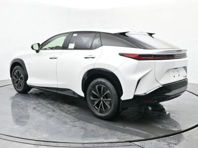 2026 Lexus RZ - Photo 3