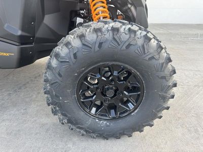 2026 Can-Am Maverick X3 MAX RS Turbo Scandi Blue & Orange Crush - Photo 15