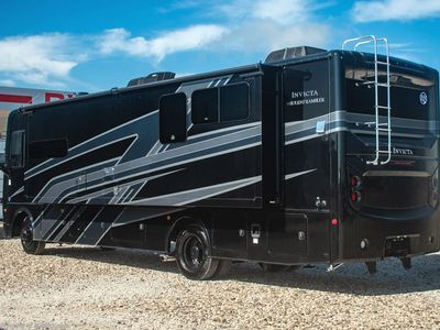 2026 Holiday Rambler Invicta - Photo 2