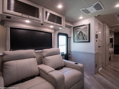 2026 Holiday Rambler Invicta - Photo 8