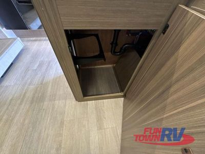 2025 Forest River RV Wildwood - Photo 31