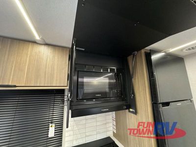 2025 Forest River RV Wildwood - Photo 28