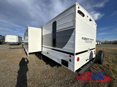 2025 Forest River RV Wildwood - Photo 11