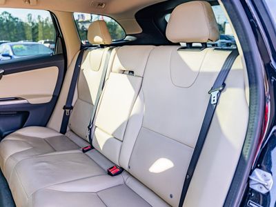 2016 Volvo XC60 - Photo 17