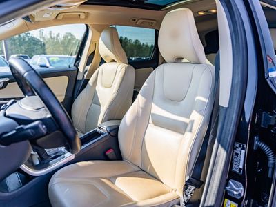 2016 Volvo XC60 - Photo 18
