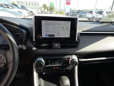 2023 Toyota RAV4 — photo 17 view