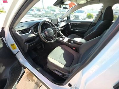 2023 Toyota RAV4 — photo 12 view