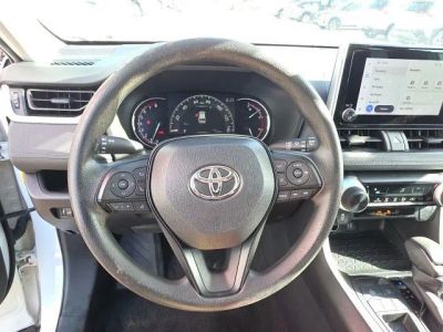 2023 Toyota RAV4 — photo 15 view