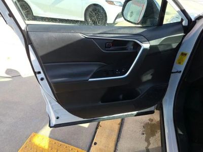 2023 Toyota RAV4 — photo 11 view