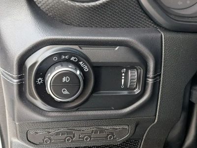 2025 Jeep Gladiator - Photo 48