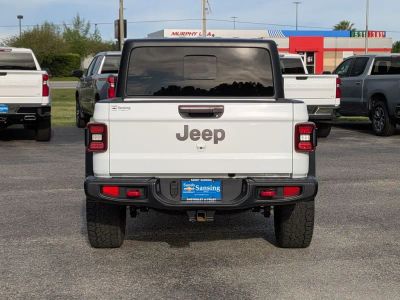 2025 Jeep Gladiator - Photo 40
