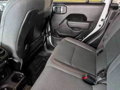 2025 Jeep Gladiator - Photo 36