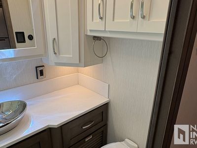 2025 Newmar Bay Star - Photo 19