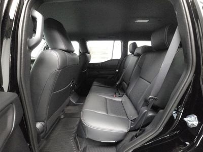 2026 Toyota Land Cruiser - Photo 7