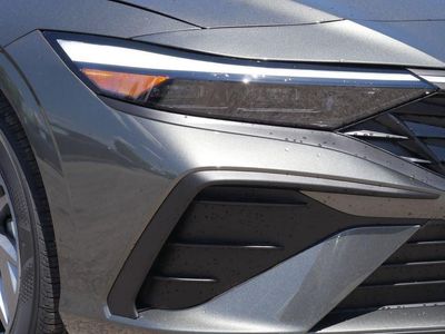 2026 Hyundai Elantra Hybrid - Photo 3
