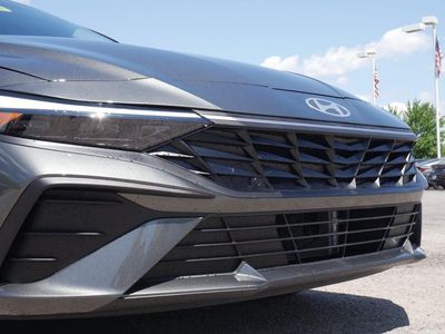 2026 Hyundai Elantra Hybrid - Photo 4