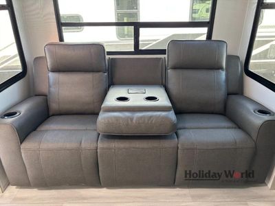 2026 Grand Design Momentum G-Class - Photo 7