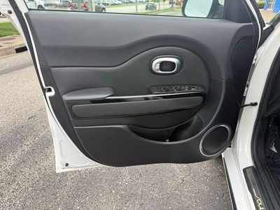 2016 Kia Soul - Photo 16