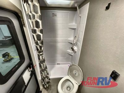 2026 Coachmen RV Catalina Legacy Edition - Photo 31