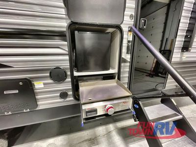 2026 Coachmen RV Catalina Legacy Edition - Photo 13
