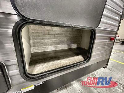 2026 Coachmen RV Catalina Legacy Edition - Photo 9