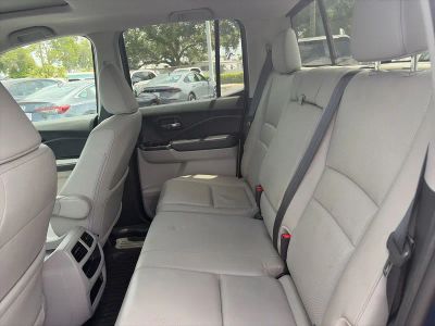 2019 Honda Ridgeline — photo 11 view