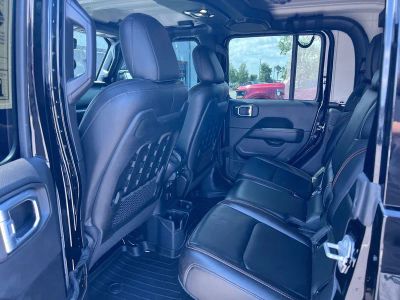 2021 Jeep Gladiator — photo 26 view