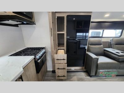 2027 Grand Design Imagine XLS — photo 28 view