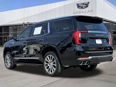 2025 GMC Yukon — detail view