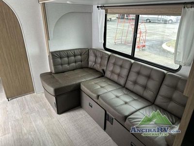 2025 Forest River RV Wildwood - Photo 9