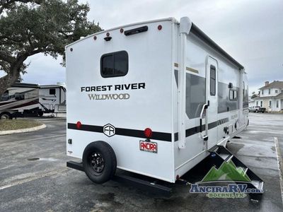 2025 Forest River RV Wildwood - Photo 3
