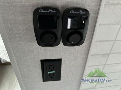 2025 Forest River RV Wildwood - Photo 16