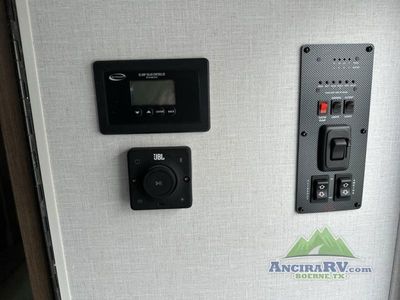 2025 Forest River RV Wildwood - Photo 24