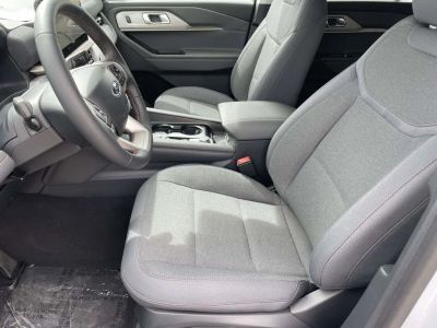 2026 Ford Explorer — photo 13 view