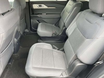 2026 Ford Explorer — photo 12 view