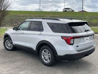 2026 Ford Explorer — detail view