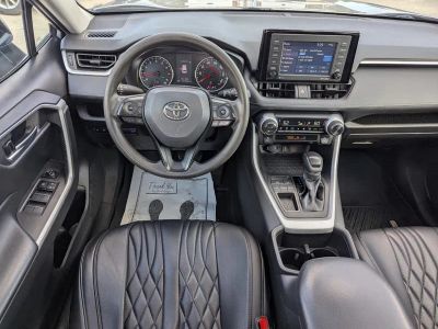 2022 Toyota RAV4 — photo 21 view
